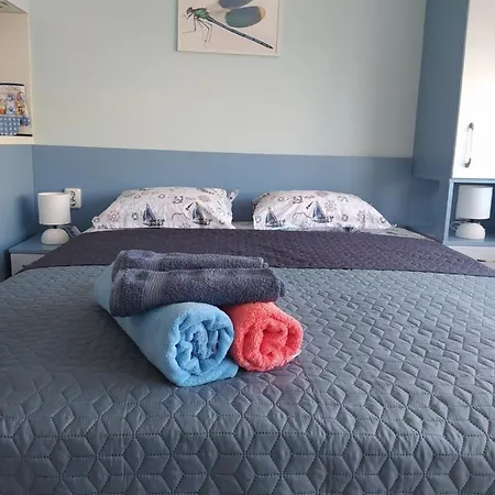 Blue Apartment, гр. דירה *