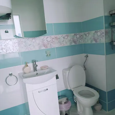 Blue Apartment, гр. קיטן