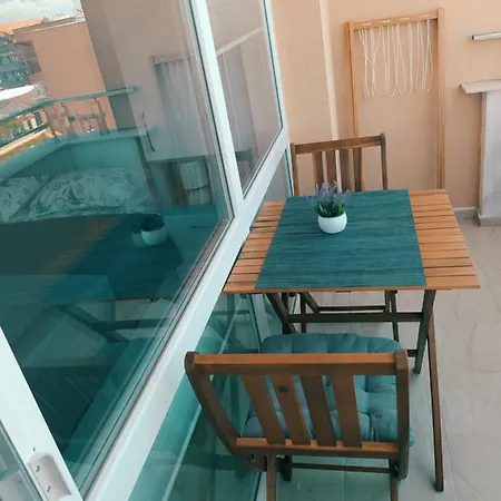 Blue Apartment, гр. דירה *